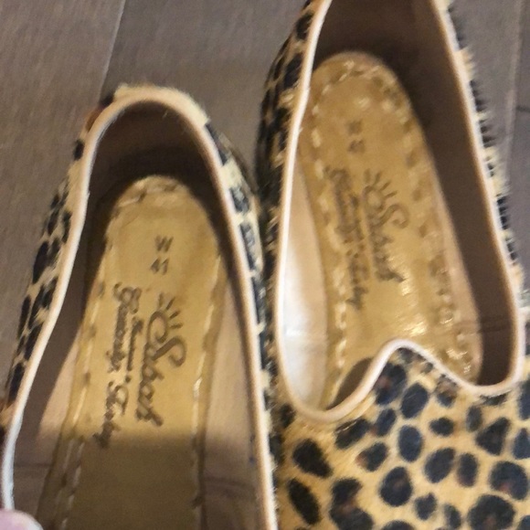 Shoes - Picture 2 of 2